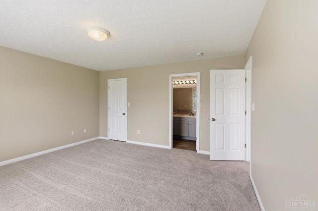 547 Woodbine Court, Hamilton Twp, OH 45039