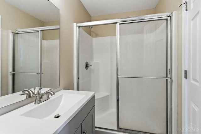 547 Woodbine Court, Hamilton Twp, OH 45039