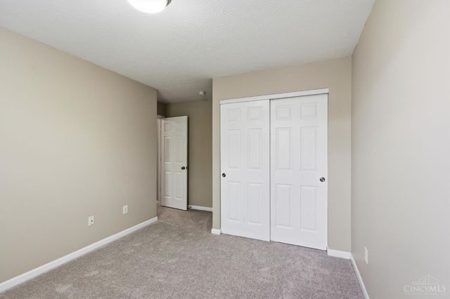 547 Woodbine Court, Hamilton Twp, OH 45039