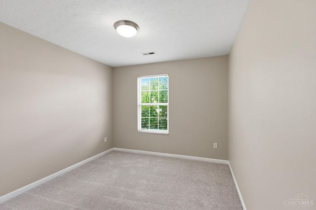 547 Woodbine Court, Hamilton Twp, OH 45039