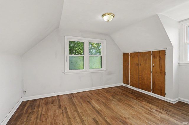 1610 N Byrkit Street, Mishawaka, IN 46545