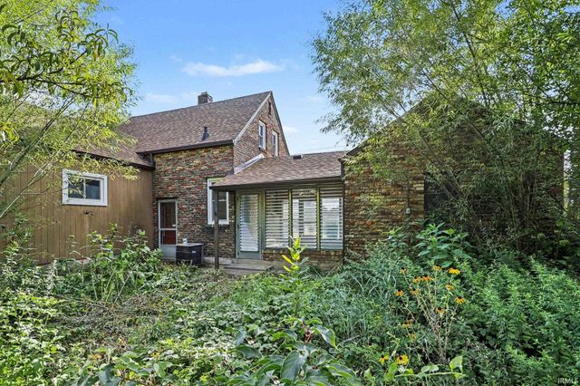 1610 N Byrkit Street, Mishawaka, IN 46545