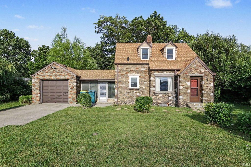 1610 N Byrkit Street, Mishawaka, IN 46545