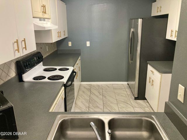 1704 Long Branch Place, Port Orange, FL 32129