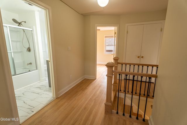 2292 Pinehaven Drive, Niskayuna, NY 12309