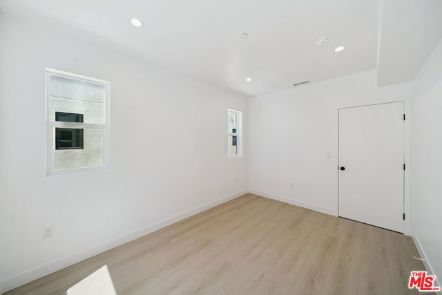 5655 Case Avenue 2, North Hollywood (los Angeles), CA 91601