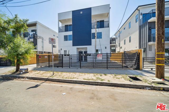 5655 Case Avenue 2, North Hollywood (los Angeles), CA 91601