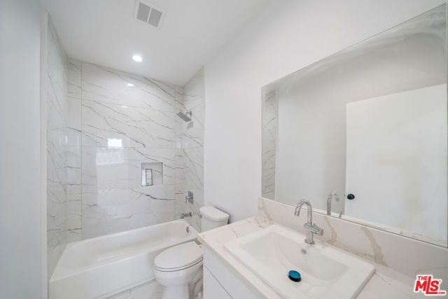5655 Case Avenue 2, North Hollywood (los Angeles), CA 91601