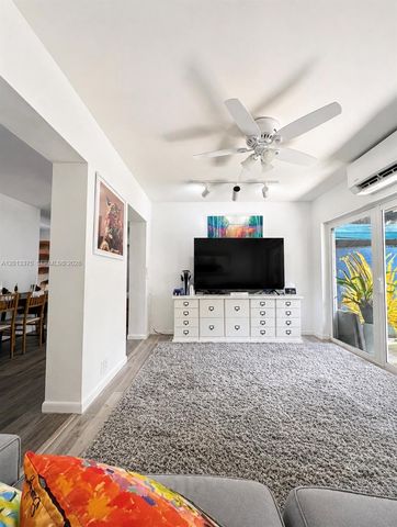 6834 SW 78th Ter, South Miami, FL 33143
