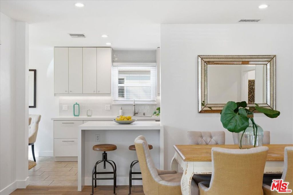 Image 9 of property listing at 10946 Wagner Street, Culver City, CA 90230