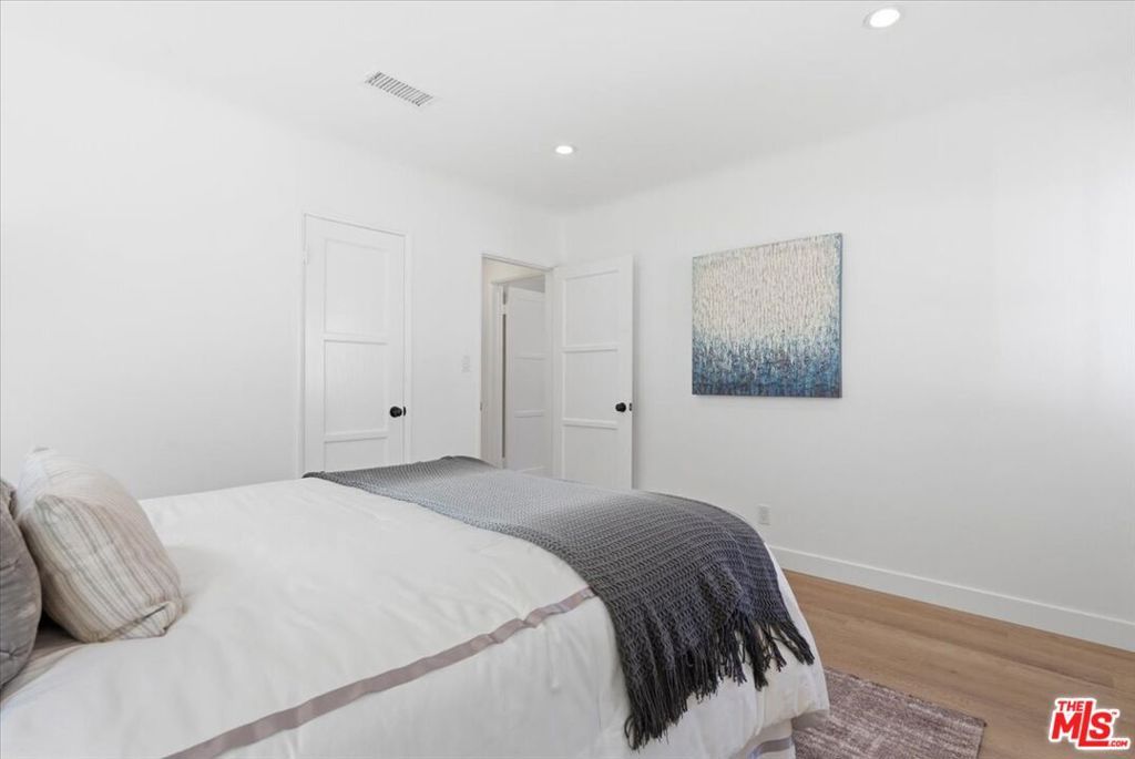 Image 20 of property listing at 10946 Wagner Street, Culver City, CA 90230