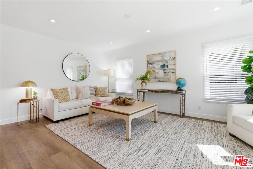 Image 3 of property listing at 10946 Wagner Street, Culver City, CA 90230