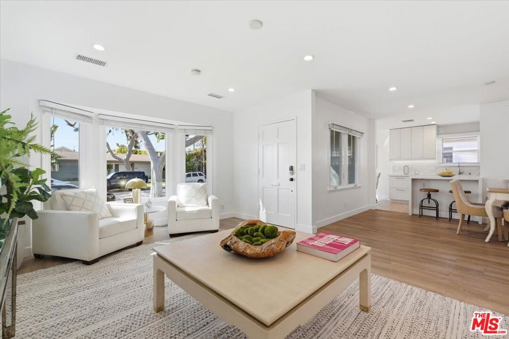 Image 6 of property listing at 10946 Wagner Street, Culver City, CA 90230