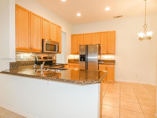 10671 SW Waterway Ln, Port St. Lucie, FL 34987