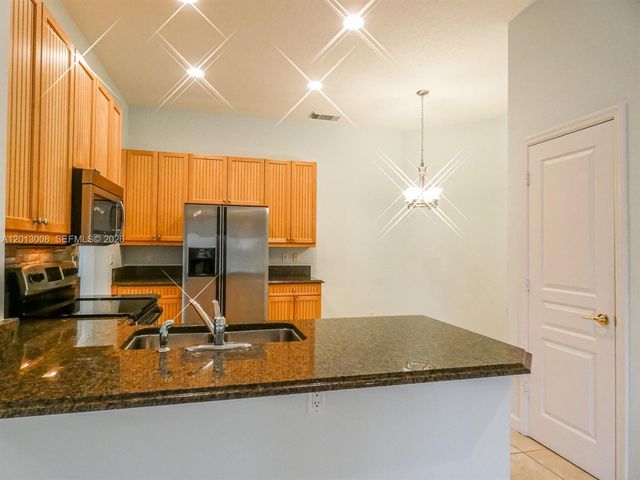 10671 SW Waterway Ln, Port St. Lucie, FL 34987