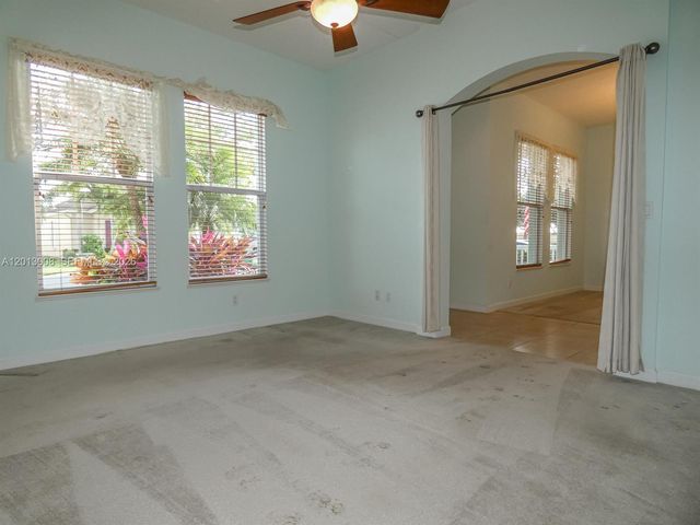 10671 SW Waterway Ln, Port St. Lucie, FL 34987