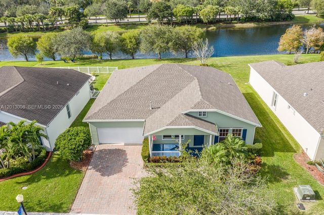 10671 SW Waterway Ln, Port St. Lucie, FL 34987
