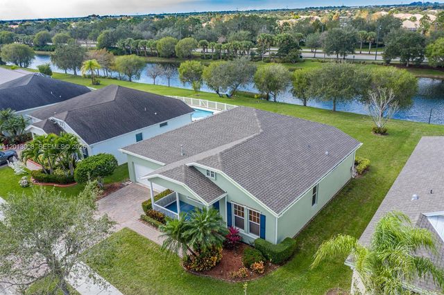 10671 SW Waterway Ln, Port St. Lucie, FL 34987