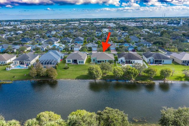 10671 SW Waterway Ln, Port St. Lucie, FL 34987