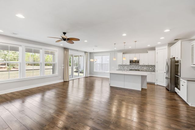 548 Four Seasons Boulevard, Summerville, SC 29486