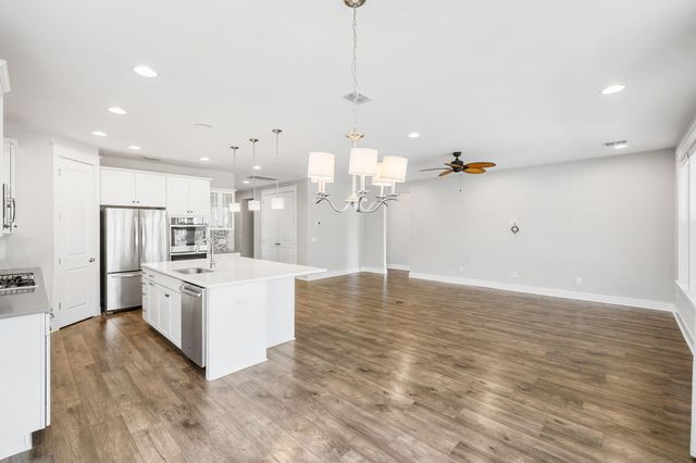 548 Four Seasons Boulevard, Summerville, SC 29486