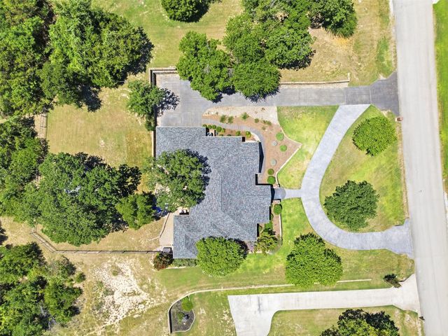2010 Woodland Hills Lane, Weatherford, TX 76087