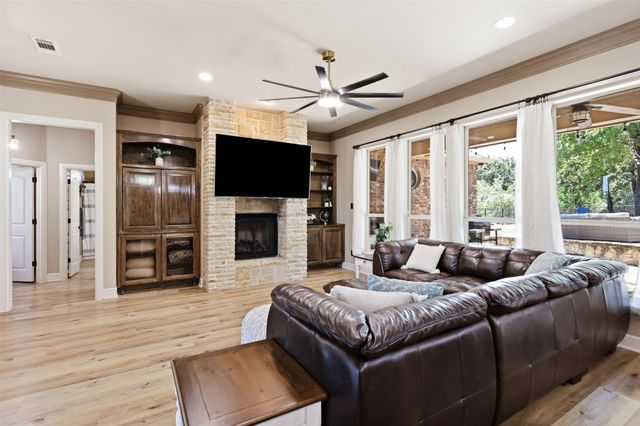 2010 Woodland Hills Lane, Weatherford, TX 76087
