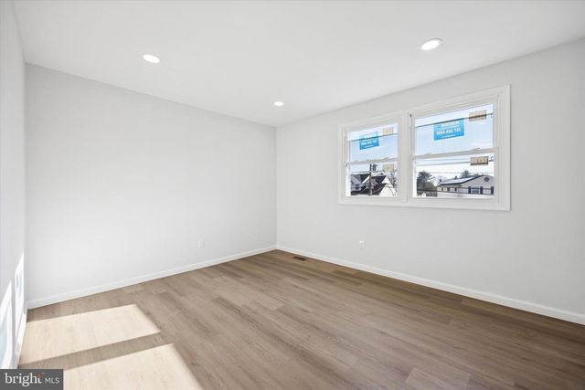 5 S SYRACUSE DR, Cherry Hill, NJ 08034