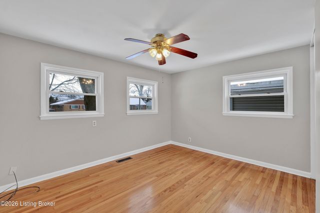 2633 Gardiner Ln, Louisville, KY 40205