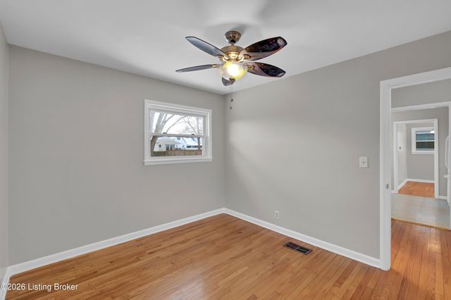 2633 Gardiner Ln, Louisville, KY 40205