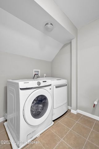 2633 Gardiner Ln, Louisville, KY 40205