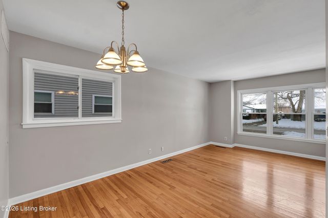 2633 Gardiner Ln, Louisville, KY 40205