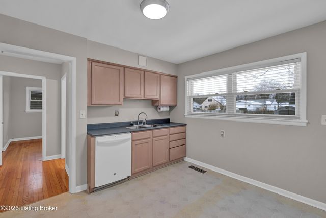 2633 Gardiner Ln, Louisville, KY 40205