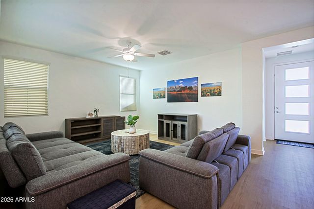 3842 E PERKINSVILLE Street, Gilbert, AZ 85295