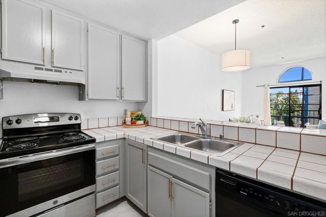 5990 Dandridge Ln 198, San Diego, CA 92115