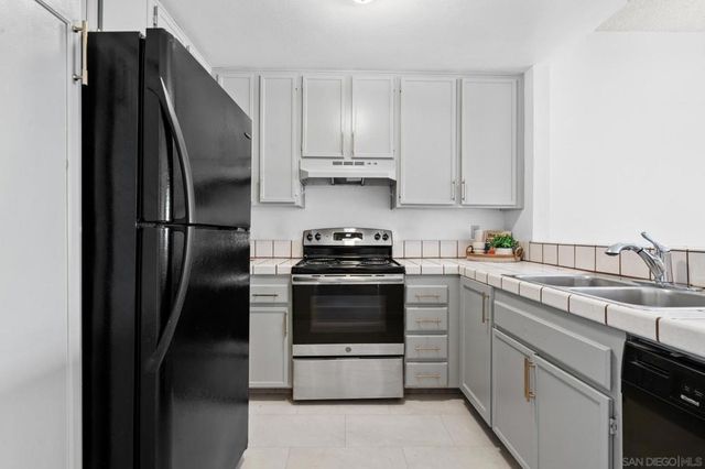 5990 Dandridge Ln 198, San Diego, CA 92115