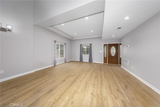 642 N 6th, Upland, CA 91786