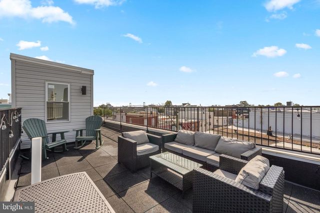 1940 S 6TH ST, Philadelphia, PA 19148