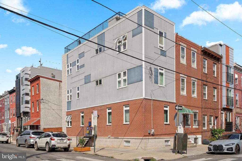 1940 S 6TH ST, Philadelphia, PA 19148