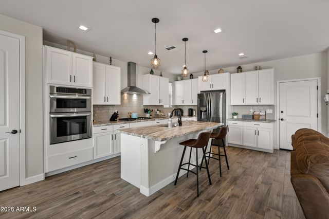 407 MCKINNON Road, Clarkdale, AZ 86324