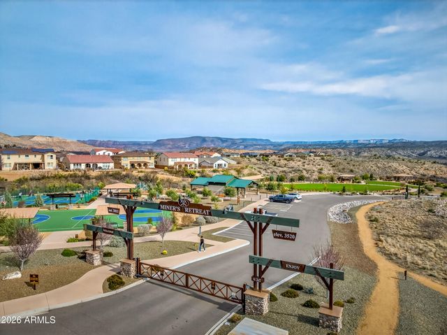 407 MCKINNON Road, Clarkdale, AZ 86324