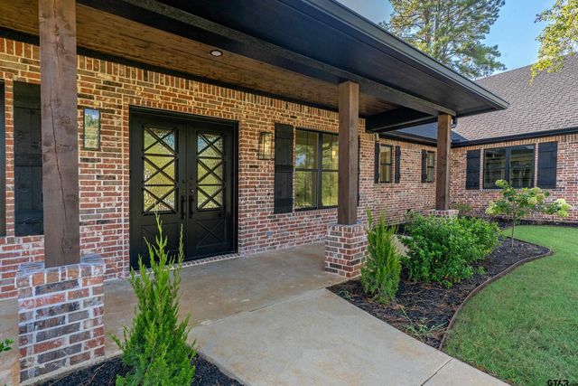 145 Waterfowl Ln, Longview, TX 75602