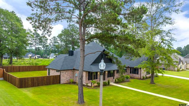 145 Waterfowl Ln, Longview, TX 75602