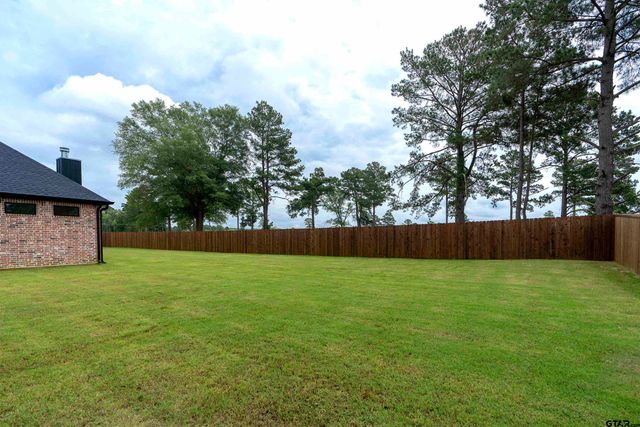 145 Waterfowl Ln, Longview, TX 75602
