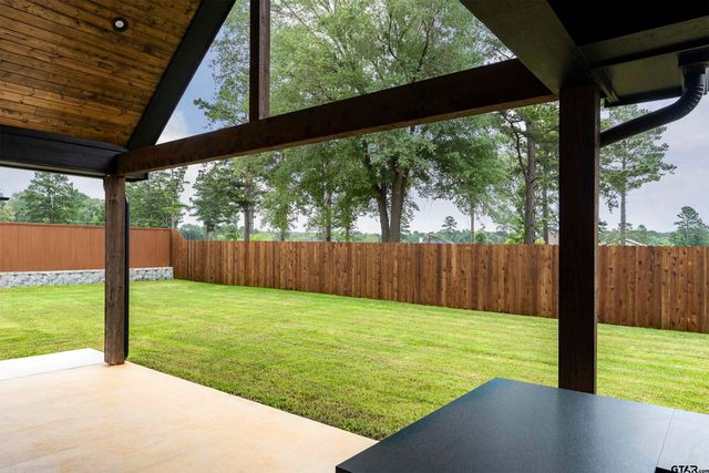 145 Waterfowl Ln, Longview, TX 75602