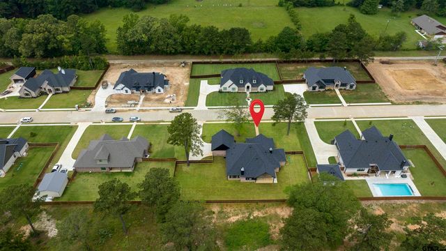 145 Waterfowl Ln, Longview, TX 75602