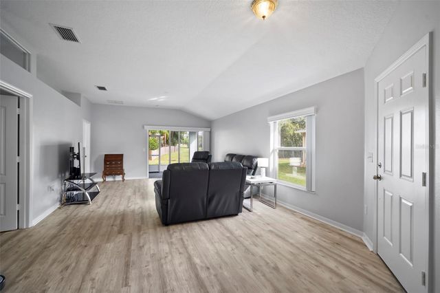 30927 WHITLOCK DRIVE, Wesley Chapel, FL 33543