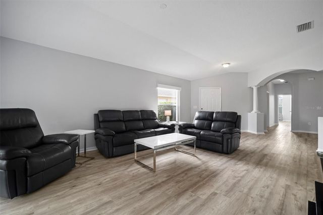 30927 WHITLOCK DRIVE, Wesley Chapel, FL 33543