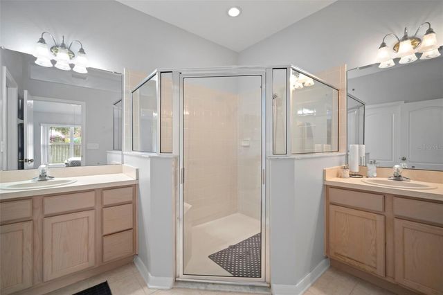 30927 WHITLOCK DRIVE, Wesley Chapel, FL 33543