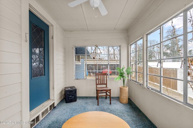 2110 Palatka Rd, Louisville, KY 40214